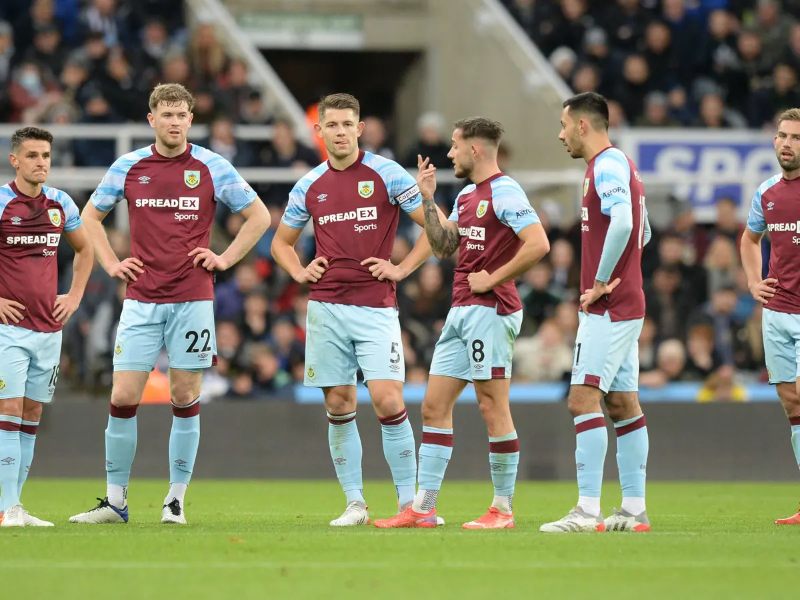 Nhận định trận đấu West Ham United vs Burnley - Dự đoán kết quả 4 Burnley cần tập trung phòng ngự chắc chắn