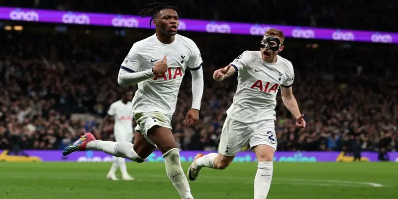 Nhận định Newcastle vs Tottenham vòng 33 EPL - Dự đoán kết quả 4 Dự đoán của chuyên gia Vaoroitv, Newcastle với lợi thế sân nhà sẽ làm khó được Tottenham