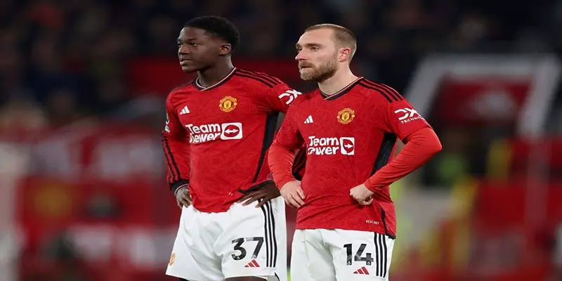 Tin ngắn bóng đá ngày 01/5: Lịch sử đang đứng về phía Real Madrid, Modric phá kỷ lục của Puskas 2 Eriksen vẫn đang hạnh phúc ở MU