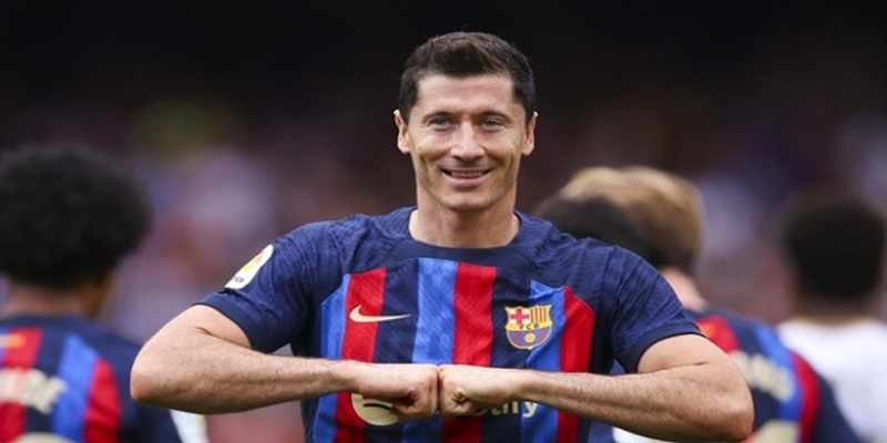 Tin ngắn bóng đá ngày 03/5: Inter Miami đang xem xét việc đưa về Ángel Di María; Ronaldo tập luyện miệt mài. 2 Lewandowski khẳng định sẽ tiếp tục gắn bó với Barca