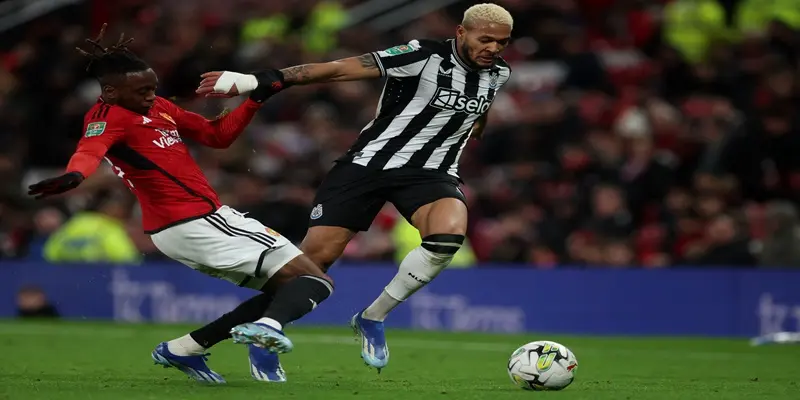 Nhận định Man United vs Newcastle Vòng 34 Ngoại hạng Anh - Dự đoán kết quả 4 Dự đoán của chuyên gia Vaoroi Tv, Chích Chòe với đẳng cấp nhỉnh hơn sẽ đánh bại một MU đang rệu rã ở mùa này
